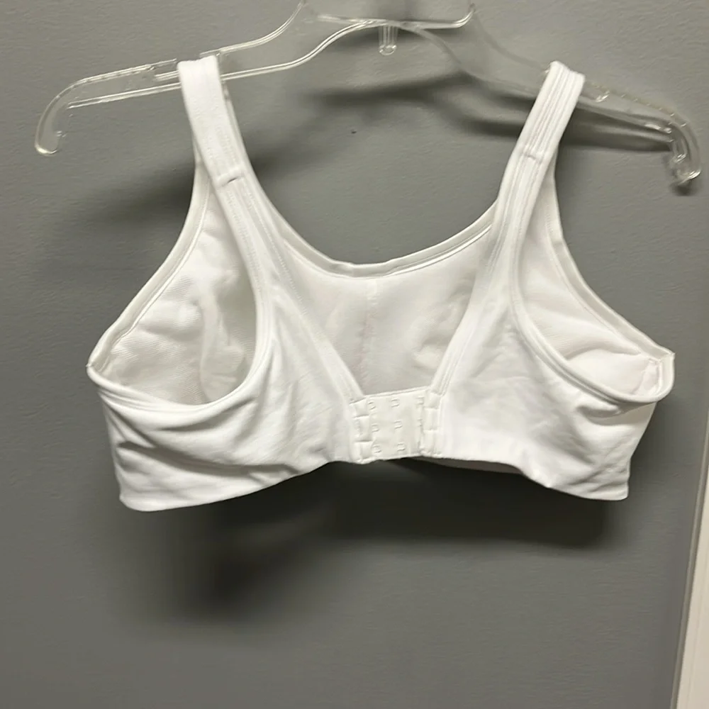 Champion Underwire Sports Bra 38-40 C/D - Picture 2 of 3